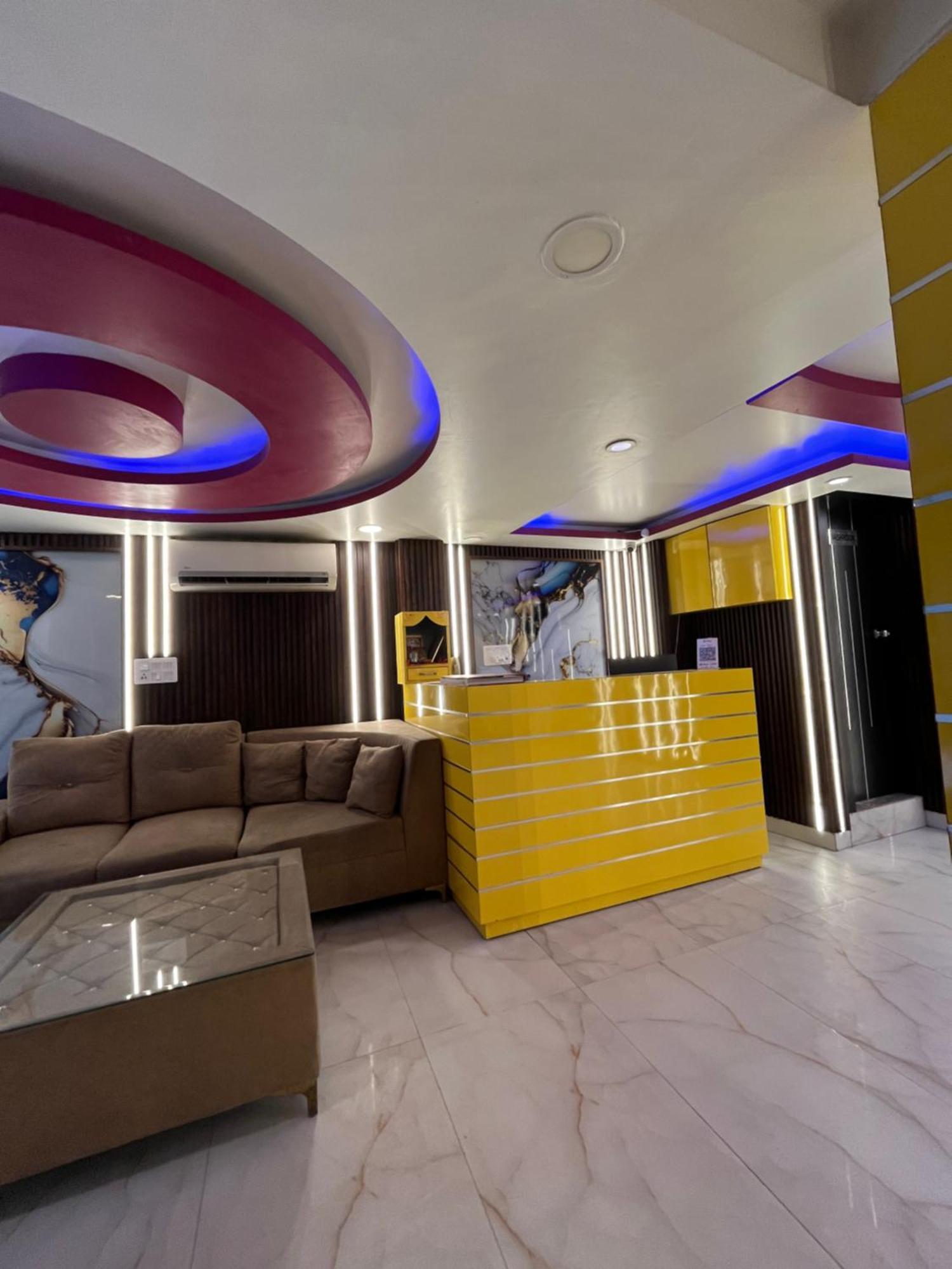 Jupiter Plaza Delhi Airport Hotel New Delhi Bagian luar foto